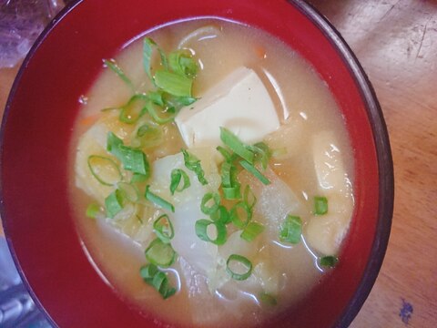 具だくさん！食べるお味噌汁